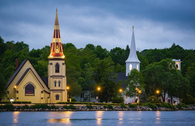 Обои картинки фото mahone bay churches, lunenborg county, canada, города, - католические соборы,  костелы,  аббатства, mahone, bay, churches, lunenborg, county