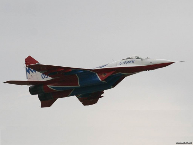 Обои картинки фото авиация, боевые, самолёты, стрижи, миг-29