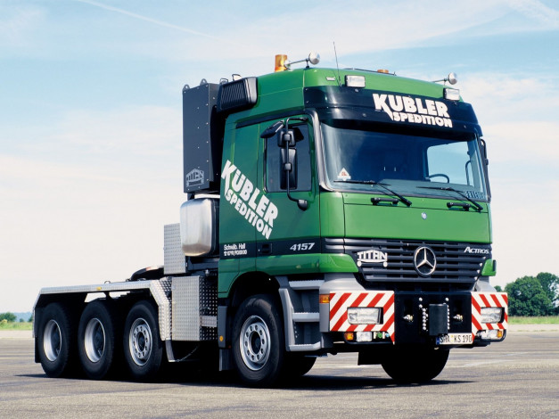 Обои картинки фото автомобили, mercedes, trucks