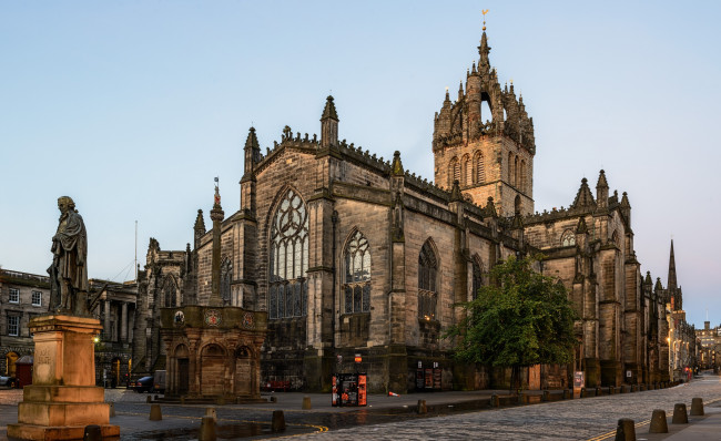 Обои картинки фото st,  giles cathedral,  edinburgh, города, эдинбург , шотландия, улицы, площадь, памятник, собор