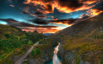 Картинка природа пейзажи горы закат река дорога
