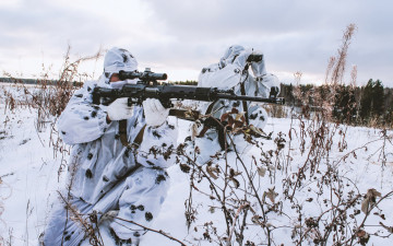 Картинка оружие армия спецназ снайпер камуфляж зима снег