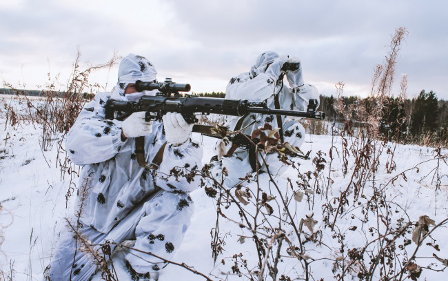 Обои картинки фото оружие, армия, спецназ, снайпер, камуфляж, зима, снег