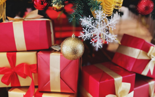 Обои картинки фото праздничные, подарки и коробочки, шарик, снежинка, коробки, подарки