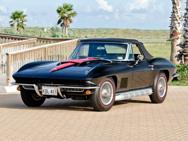 Обои картинки фото corvette sting ray l89 427, 435 hp convertible 1967, автомобили, corvette, l89, sting, ray, 1967, convertible, hp, 427-435