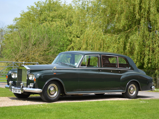 Обои картинки фото rolls-royce phantom vi 1968, автомобили, rolls-royce, vi, 1968, phantom