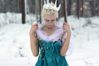 Картинка девушки -+блондинки +светловолосые снег корона блондинка mirish
