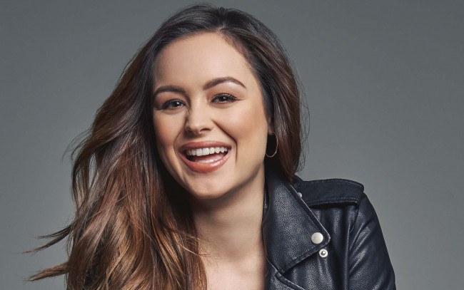 Обои картинки фото hayley orrantia, девушки, hayley, orrantia