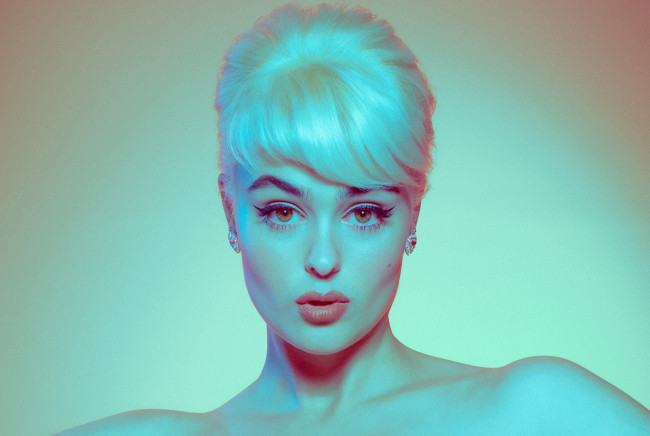 Обои картинки фото stefania ferrario, девушки, stefania, ferrario, plus, size, блондинка, блонда, причёска, модель, полная, девушка, красотка, поза, фигура, флирт, взгляд, макияж