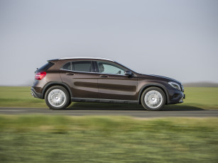 обоя автомобили, mercedes-benz, 2014, x156, gla, 200, uk-spec, cdi, темный