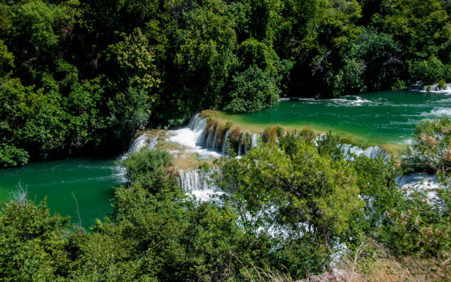 Обои картинки фото природа, водопады, лес, река, водопад