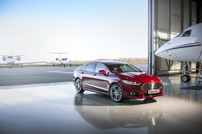 Обои картинки фото 2015 ford mondeo, автомобили, ford, mondeo, бордовый, металлик