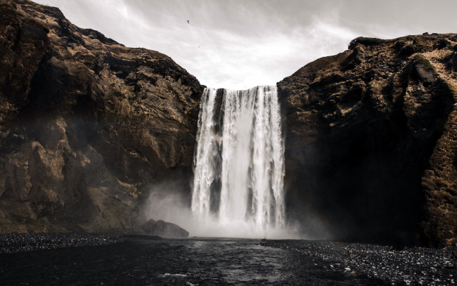 Обои картинки фото природа, водопады, поток, горы, вода