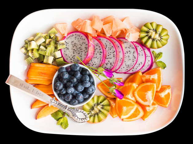 Обои картинки фото еда, фрукты,  ягоды, черника, маракуйя, апельсин, киви