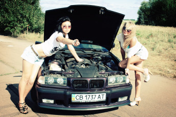 Картинка автомобили авто девушками и девушки