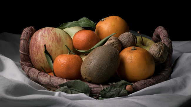 Обои картинки фото еда, фрукты,  ягоды, киви, яблоки, апельсины, мандарины