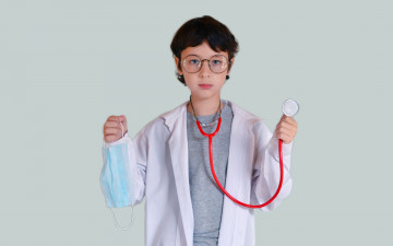 Картинка разное медицина мальчик халат маска очки стетоскоп