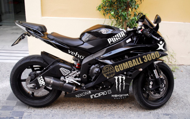Обои картинки фото мотоциклы, yamaha, логотип, моцик, черный