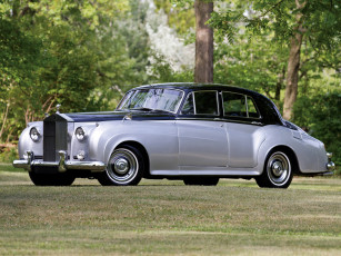 Картинка автомобили rolls royce silver