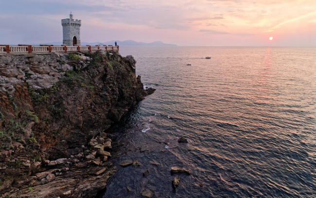 Обои картинки фото природа, маяки, маяк, море, скалы, закат