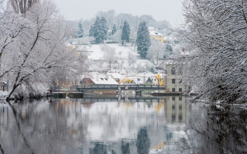 Картинка города прага+ Чехия снег деревья прага влтава зима река