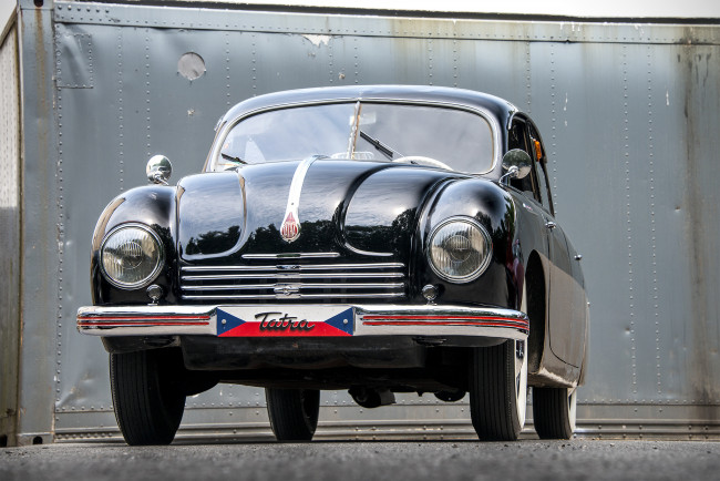 Обои картинки фото tatraplan,  1949, автомобили, tatra, автопробег, выставка, автошоу