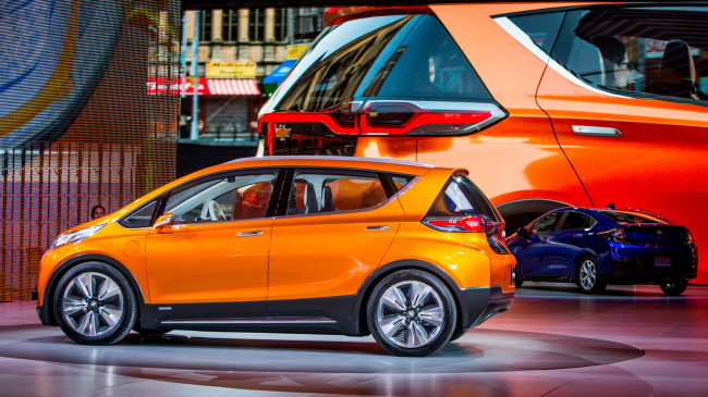 Обои картинки фото chevrolet bolt-ev concept 2015, автомобили, выставки и уличные фото, chevrolet, bolt-ev, concept, 2015, выставка, автосалон