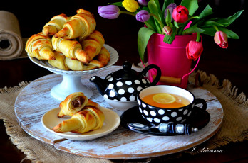 Картинка еда пирожные +кексы +печенье цветы чай домашняя вкусная выпечка