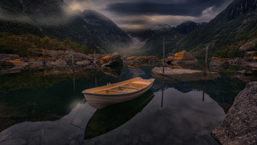Картинка корабли лодки +шлюпки пейзаж озеро лодка