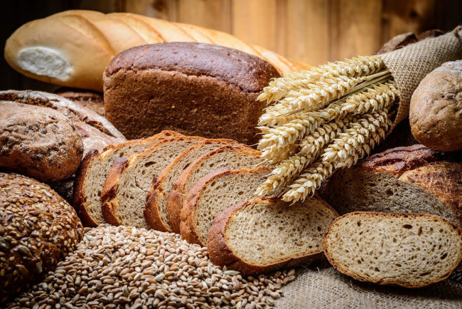 Обои картинки фото еда, хлеб,  выпечка, ассорти, зерно, пшеница, колоски