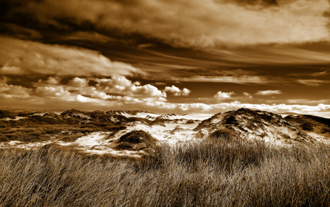 Обои картинки фото dunes, природа, горы, трава, холмы, тучи