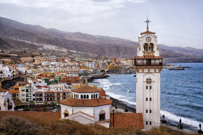 Обои картинки фото candelaria, santa, cruz, de, tenerife, spain, города, панорамы, canary, islands, канделария, канарские, острова, тенерифе, испания, атлантический, океан