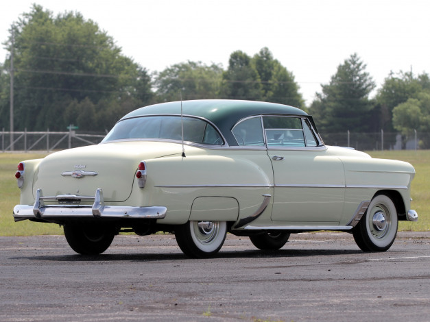 Обои картинки фото автомобили, chevrolet, 1953г, 2154-1037, coupe, sport, deluxe, 210