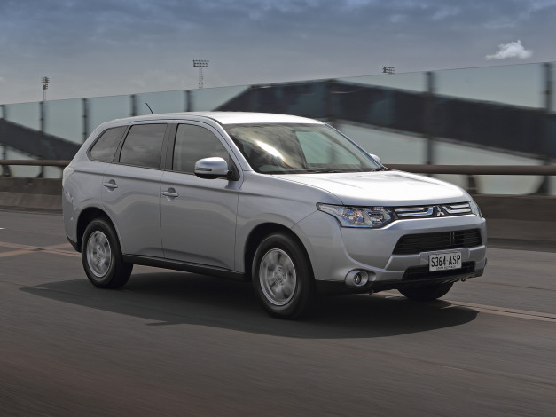 Обои картинки фото автомобили, mitsubishi, outlander, au-spec