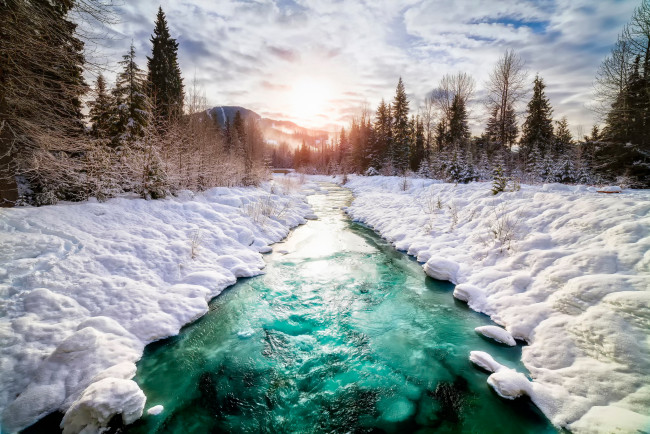 Обои картинки фото природа, реки, озера, облака, канада, река, снег
