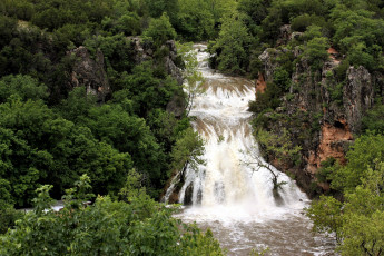 Картинка природа водопады поток водопад деревья скалы