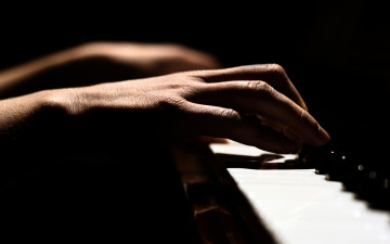 обоя музыка, -музыкальные инструменты, пианино, клавиши, руки