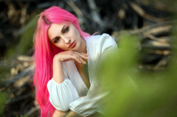 Картинка девушки -+рыжеволосые+и+разноцветные розовые волосы