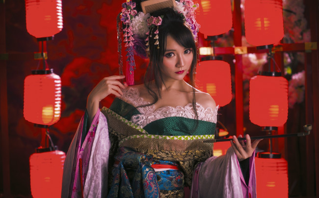 Обои картинки фото девушки, - азиатки, азиатка, национальный, костюм, фонарики