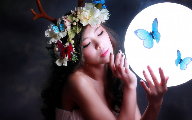 Обои картинки фото девушки, - азиатки, азиатка, креатив, венок, бабочки