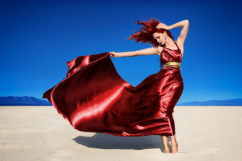 Картинка девушки -+рыжеволосые+и+разноцветные рыжие волосы платье