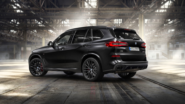 Обои картинки фото bmw x5 m50i 2023, автомобили, bmw, черный, завод