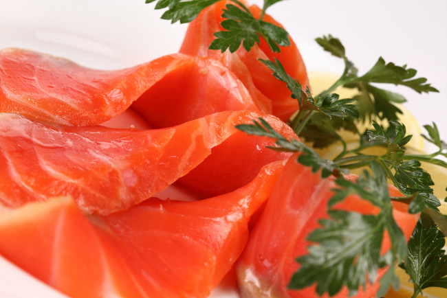 Обои картинки фото еда, рыба, морепродукты, суши, роллы, сельдерей, лосось, сёмга, красная
