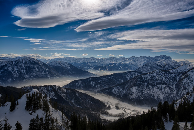 Обои картинки фото природа, горы, снег, деревья, зима, долина, облака, небо