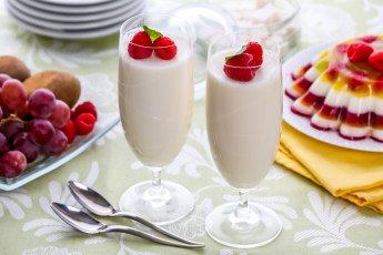 Картинка еда напитки +коктейль молочный коктейль малина ягоды десерт