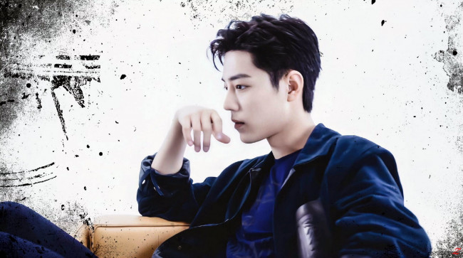 Обои картинки фото мужчины, xiao zhan, актер, пиджак, кресло