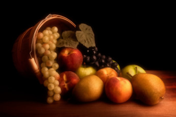 Картинка еда фрукты +ягоды груши яблоки персики виноград натюрморт