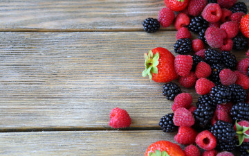 Картинка еда фрукты +ягоды клубника ягоды ежевика малина fresh berries
