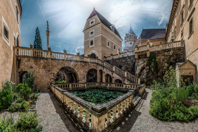 Обои картинки фото castle rosenburg, города, замки австрии, замок, дворик