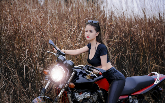 Обои картинки фото мотоциклы, мото с девушкой, мотоцикл, стиль, азиатка, байк, девушка